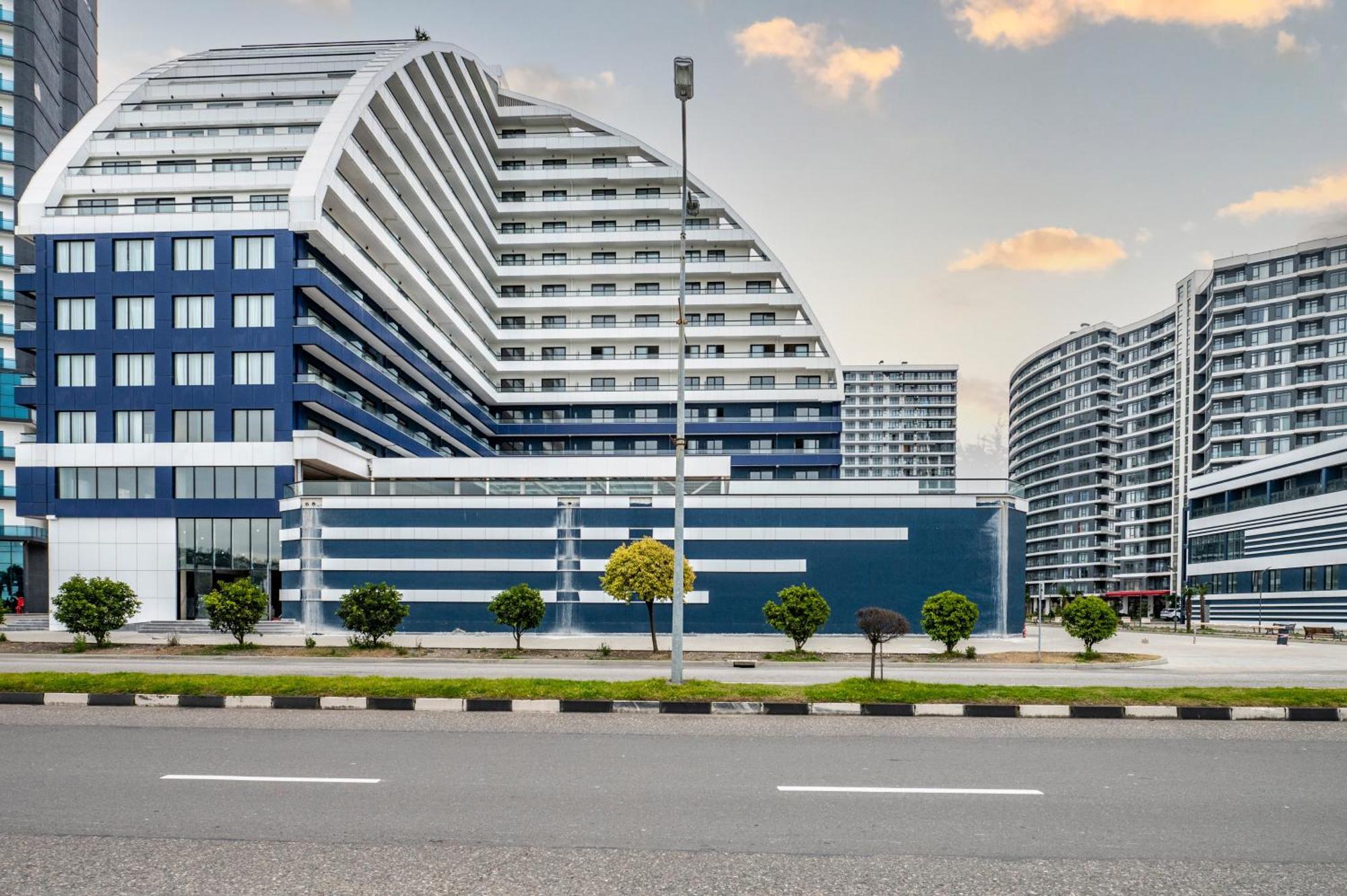 The Grandeur Hotel باتومي المظهر الخارجي الصورة