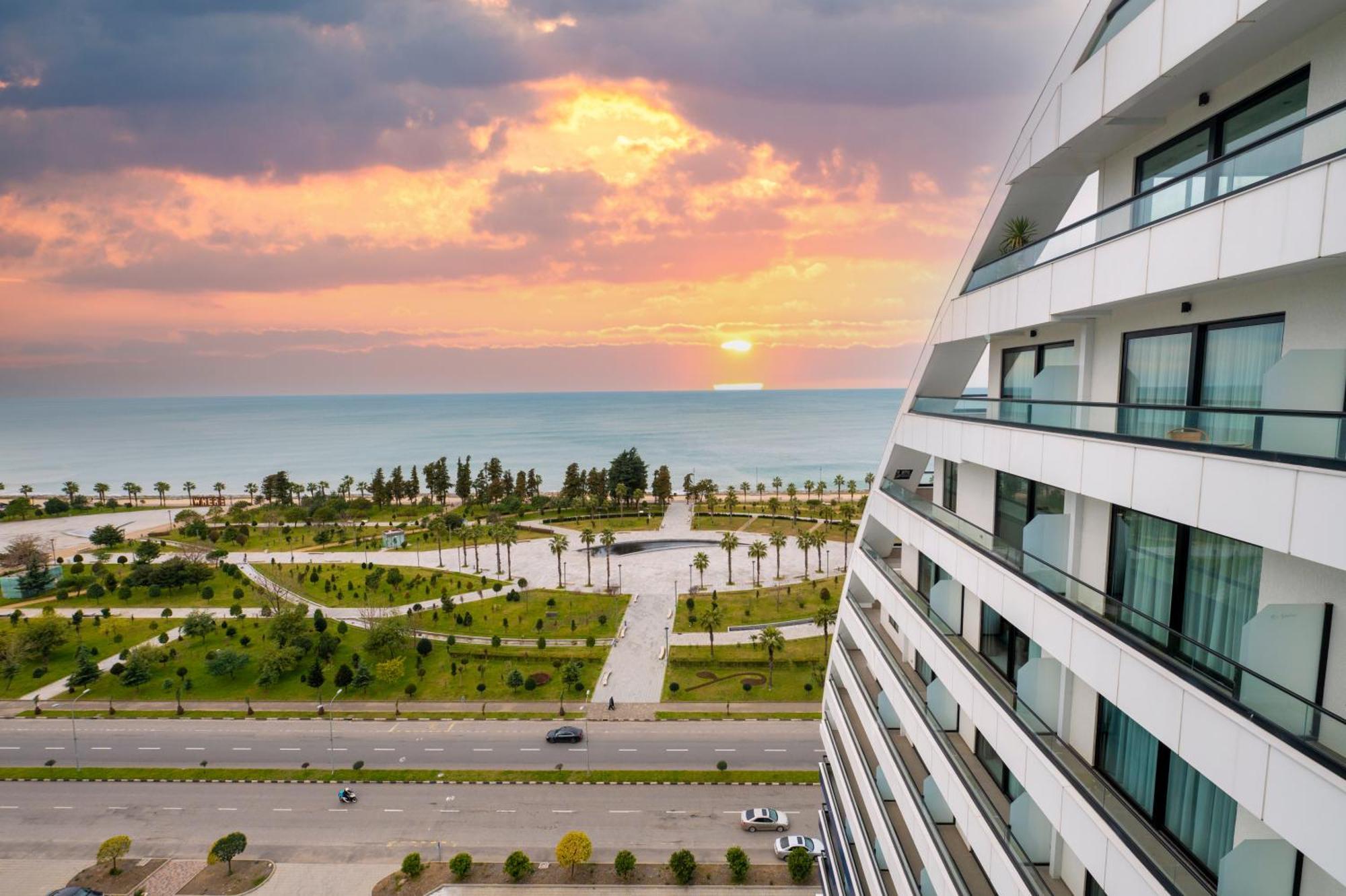 The Grandeur Hotel باتومي المظهر الخارجي الصورة
